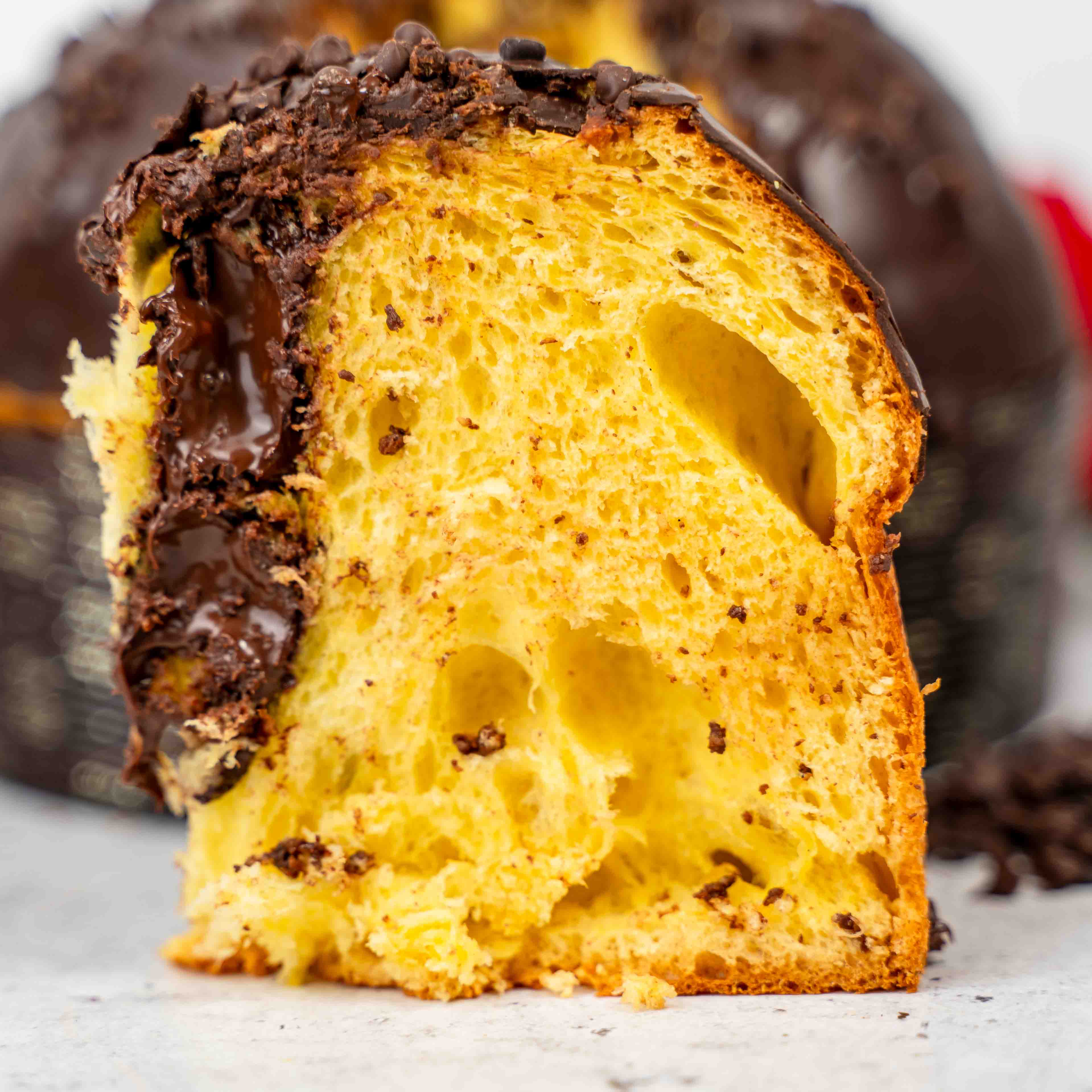 Panettone artigianale farcito al cioccolato al latte 1,1kg